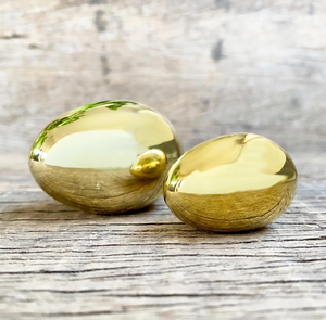 Objet décoratif en laiton massif, design œuf, logo personnalisable, 2 pièces, excellente qualité, pour salon de luxe, bureau. - Product Image 1