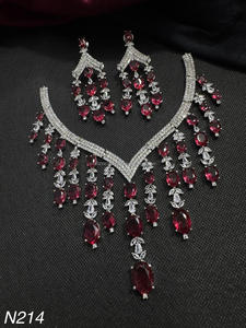 Ensemble de bijoux de mariée en diamant américain classique Collier et boucles d'oreilles en deux pièces pour mariage Style classique à la mode - Product Image 2
