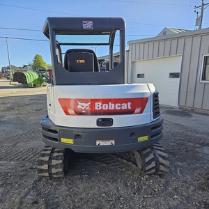 Miniexcavadora hidráulica auxiliar práctica Bobcat E32 adaptable para la mejora de terrenos agrícolas y la reparación de caminos rurales - Product Image 3