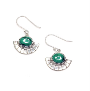Pendientes de Plata 925 con Malaquita, Diseño de Gota (6.7 Gramos), Hechos a Mano, Ligeros, Joyería Minimalista para Mujer - Product Image 2