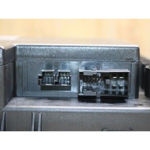 กล่องควบคุมฟิวส์รถยนต์ S-class ปี 2005-2009 มือสอง ของแท้ รหัสอะไหล่ A2215408745 - Product Image 5