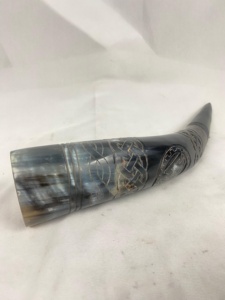Corne à boire viking artisanale pour la bière, corne de bœuf de haute qualité polie, corne naturelle fabriquée à la main pour boire, artisanat viking - Product Image 3