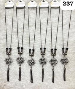 Collier long de luxe PingBling en métal canon de fusil avec cristal marquise fumé, médaillon couronne et accents floraux, multi-chaînes fluides pour femme - Product Image 1