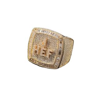 Anillo de Cóctel de Oro Blanco de Lujo con Diamante Corte Princesa y Engaste Pavé Geométrico, Unisex, para Uso Diario - Product Image 2