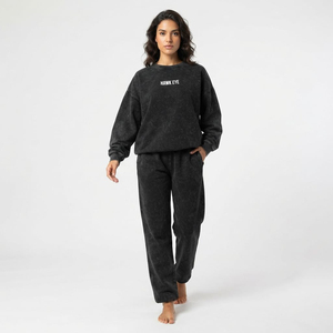 Conjunto Deportivo de Dos Piezas para Mujer, Sudadera y Pantalones Jogger de Alta Calidad con Lavado Ácido, Cuello Redondo, Estilo Casual Urbano - Product Image 4