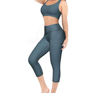 Ensemble de yoga pour femmes de conception unique fabriqué au Pakistan, pour une utilisation en extérieur, en polyester. - Product Image 2