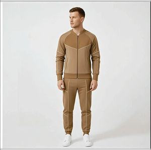 ชุดกีฬาขายส่ง ชุดวอร์มผู้ชายแบบกำหนดเอง ชุดวอร์มออกกำลังกาย เสื้อกันลม ชุด 2 ชิ้น ชุดออกกำลังกายแนวสตรีท เสื้อฮู้ดดี้และกางเกงขาสั้น - Product Image 1