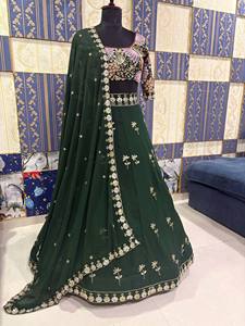 Lehenga Choli Verde Oscuro Bordado con Dupatta – Diseño Floral para Novias, Bodas y Fiestas para Mujer - Product Image 5