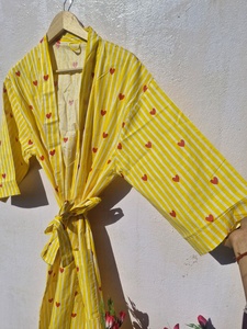Robe Kimono en Coton à Rayures Cœur, Peignoir Léger Fait Main Imprimé au Bloc, Tenue de Détente Bohème pour l'Été, la Plage et le Spa - Product Image 3