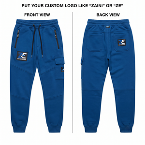 Pantalon de jogging pour homme en molleton de coton et polyester 320 GSM, bleu, style cargo multi-panneaux, avec patch logo tissé personnalisé, streetwear - Product Image 1