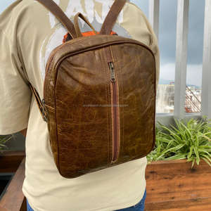 Sac à dos personnalisé en cuir véritable pleine fleur pour unisexe Vintage personnalisé en cuir de vachette sac à dos pour ordinateur portable de haute qualité - Product Image 2