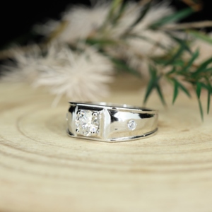 925 Sterling <b>Silver</b> Rhodium Plated <b>Men's</b> 1CT D Color VVS Moissanite Claw Setting <b>for</b> Certified Luxury Wedding Band Engagement - Product Image 3