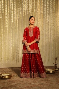 NOUVEAU SALWAR KAMEEZ DE CRÉATION POUR FEMMES, VÊTEMENT DE SOIRÉE AVEC DUPPATA FANCY, BRODERIE RICHE EN SOIE CHINON, STYLE MODERNE, TOUTES SAISONS - Product Image 2