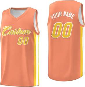 Uniforme de Baloncesto Personalizado de Alta Calidad – Camiseta y Pantalones Cortos Sublimados 100% Poliéster - Product Image 3