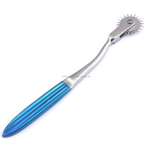 เครื่องมือผ่าตัดแบบใช้มือ รุ่น Neurological 1 Head Pin Wheel สีน้ำเงิน-เงิน ทำจากสแตนเลสสตีล ทนทาน คุณภาพสูง ได้รับการรับรองมาตรฐาน CE ISO - Product Image 3