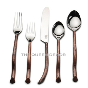 Hot Selling Stainless Steel Metal Unique Shape Sets Of 6 Gold Antique Finish Cutlery Best Seller Pure Handmade - Product Image 2