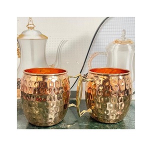 Ensemble de mugs classiques en cuivre pour Moscow Mule, design artisanal, pour cocktails, vaisselle durable pour la cuisine et le bar. - Product Image 4