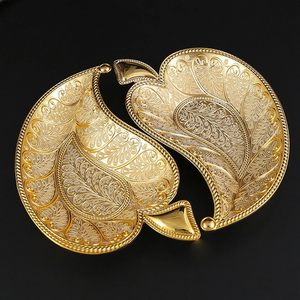 Recogedor de Polvo Decorativo de Latón Hecho a Mano con Diseño de Pavo Real en Relieve, Tradicional y Vintage - Product Image 3