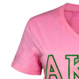 เสื้อยืดคอวีผู้หญิง AKA Luxury สีเขียวเคลลี่ ผ้าฝ้ายพรีเมียม แขนสั้น เสื้อแฟชั่นสไตล์กรีกสำหรับชมรมนักศึกษา - Product Image 2