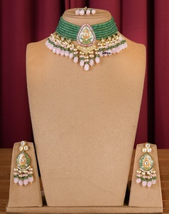 Juego de Collar y Aretes de Lujo con Baño de Oro y Piedras de Diseño, Colección de Regalo para Bodas - Product Image 4