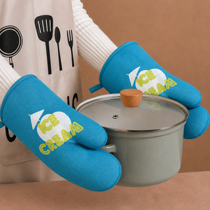 100% Cotton Printed Design Oven Mitts <b>Set</b> Eco-Friendly Super Soft Extra Durability Oven Mitts at Factory Price Exporter in India - Product Image 1