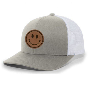 Casquette Trucker 5 Panneaux en Coton 100% Tendance, Respirante, avec Logo Personnalisé, Bouton et Fermeture Snapback – Idéale pour Promotion et Usage Quotidien - Product Image 1