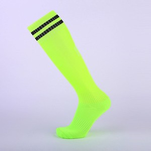 Chaussettes de football montantes premium, respirantes, en Spandex et Polyester, pour adulte, coupe régulière, hiver, écologiques, séchage rapide, chaussettes de sport - Product Image 4