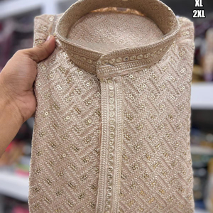 กูลนาอาร์ บันดานี เสื้อคุรตะปักลายดอกไม้แบบดั้งเดิมสำหรับผู้ชาย ผ้าเนื้อนุ่ม แห้งเร็ว ทรงปกติ ใส่ได้ทุกฤดู เหมาะสำหรับงานปาร์ตี้ รียอน คุรตะ - Product Image 1