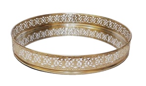 Bandejas para servir de metal con diseño de hojas más vendidas con mango de latón para artículos de cena de hotel Diseño especial disponible a bajo precio - Product Image 4