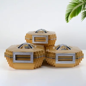 Revêtement antiadhésif en céramique de qualité supérieure et récipients en métal rehaussent les saveurs naturelles des aliments sans absorber les odeurs ni les taches. - Product Image 4
