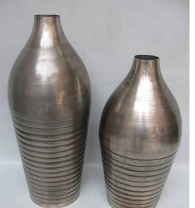 แจกันเหล็กชุบนิกเกิล ชุด 2 ชิ้น - Product Image 1