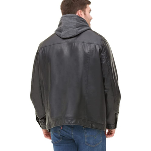 Chaqueta Varsity de Hombre Personalizada con Logotipo, de Alta Calidad, Informal, de Algodón y Felpa, con Cuerpo de Lana y Mangas de Cuero Auténtico - Product Image 3