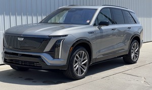 SUV Eléctrico Super Lujoso Cadillac VISTIQ Sport con Tracción en las Cuatro Ruedas, Techo Panorámico y Asientos de Cuero - Product Image 5