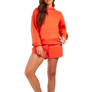 Ensemble décontracté pour femme : sweat à capuche et short en coton mélangé, coupe oversize, personnalisable (OEM) – Idéal pour les femmes - Product Image 3