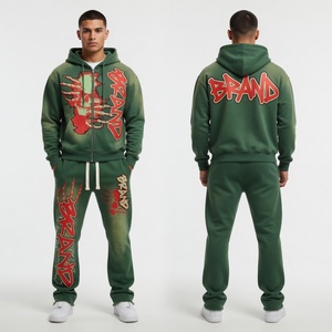 Conjunto deportivo unisex Glory Custom con lavado ácido, sudadera con capucha de cremallera completa y pantalones deportivos acampanados con impresión DTG premium. Elegante. - Product Image 4