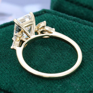 Anillo de Diamantes con Corte Esmeralda y Piedras Decorativas Marquise en Oro Amarillo Sólido, Anillo de Compromiso de Inspiración Vintage para Mujer y Regalo Exquisito - Product Image 4