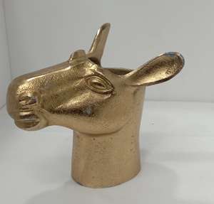 Vases à fleurs en aluminium coulé de qualité supérieure et pots à fleurs en métal pour la décoration intérieure de la maison et du bureau à prix avantageux - Product Image 1