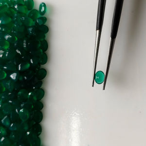 Ónix Verde Natural, Corte Ovalado de 4x3MM, Gema Suelta de la Mejor Calidad para Joyería, Gemas de Red Mountain - Product Image 4