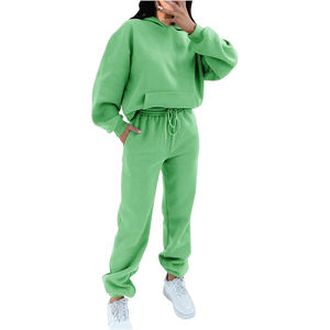 Survêtement pour femmes de qualité supérieure, logo imprimé DTG personnalisé, 100% coton, poids lourd 400 GSM, survêtements surdimensionnés pour femmes - Product Image 1