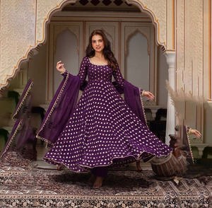 Salwar Kameez Anarkali évasé en polyester imprimé violet, orné d'un dupatta, pour mariage traditionnel indien et pakistanais pour femmes - Product Image 1