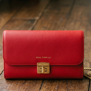 กระเป๋าคลัทช์หนัง Regal Three Fashion Wear สีแดง สายสะพายโซ่แบบไขว้ ดีไซน์หรูหรา ใช้ได้ทุกฤดู กระเป๋าหนังขนาดเล็กสำหรับผู้หญิงและผู้ชาย - Product Image 1