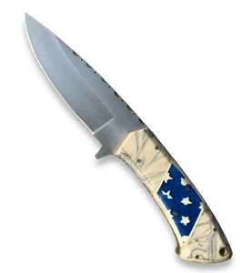 Outil utilitaire extérieur en acier forgé à la main avec manche en résine à thème étoile patriotique - Product Image 3