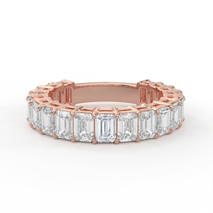 Anillo de compromiso de oro blanco macizo con diamante cultivado en laboratorio, corte ovalado central, piedras laterales con engaste de doble garra y tres piedras. - Product Image 2