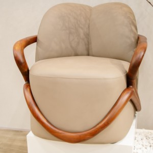 Wholesale Luxury Leather <b>Upholstered</b> Accent <b>Chair</b> with Walnut Wood Frame Solid Wood Armrests for Living Room Hotel LoungE PISANO - Product Image 5