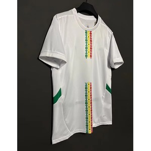 Maillot de football pour jeunes, tissu durable et doux, design léger, adapté aux équipes scolaires, aux clubs, aux tournois et aux séances d'entraînement - Product Image 5