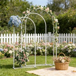 Arco Decorativo Bianco per Matrimoni con Struttura Arcuata e Supporto in Metallo, Set di 3 Pezzi - Product Image 1