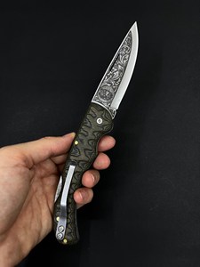 Cuchillo Plegable de Acero de Damasco SHARP POINT TRADES, Hoja Recta, Mango de Madera, Apertura con Perilla, Diseño Artístico, Hoja de 0.5mm - Product Image 2