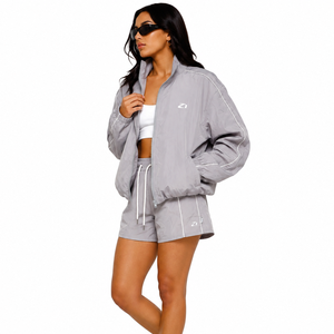 Ensemble court coupe-vent personnalisé avec logo, en nylon, pour femme, deux pièces, avec bandes réfléchissantes, survêtement streetwear, vestes - Product Image 6
