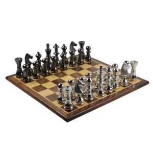 Juego de Ajedrez de Madera con Piezas Metálicas, Diseño de Lujo Personalizado, Disponible a Precio Competitivo - Product Image 6