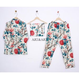 Ensemble de pyjama en coton indien imprimé à la main, vêtements de nuit élégants et tendance pour femmes et hommes, respirant, 100% coton pour l'été - Product Image 4